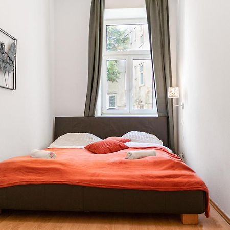 Welcoming 3Br Budget Apt. Well Connected Bécs Kültér fotó