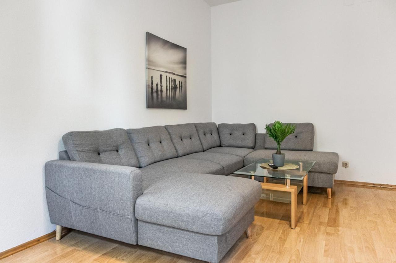Welcoming 3Br Budget Apt. Well Connected Bécs Kültér fotó